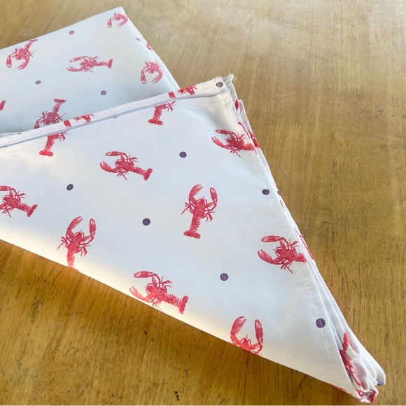 TOMMY BAHAMA Red Lobster Crawfish Tablecloth #0916253 - Picture 9 of 12